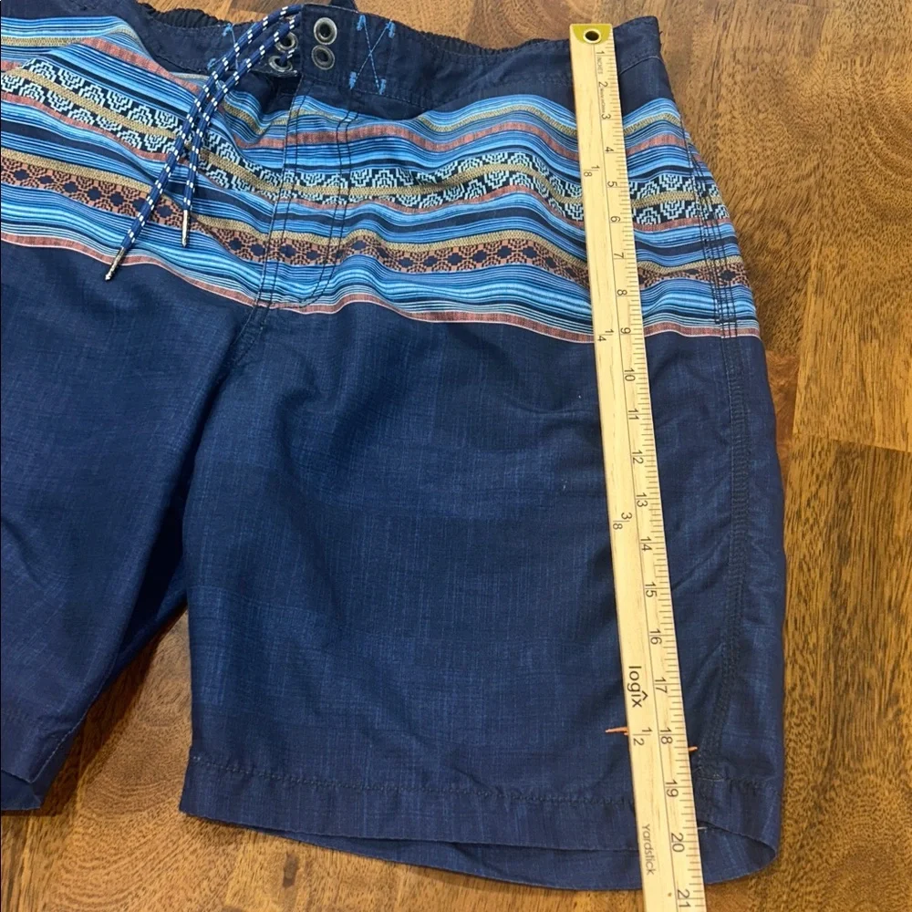 Tommy Bahama stylish navy